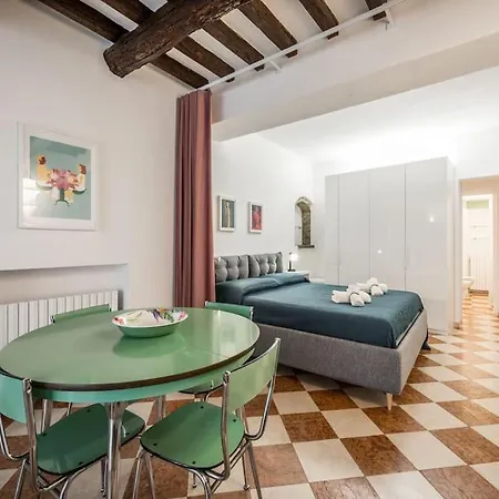 Appartement Casa Camilla - Arty Nel Centro Storico Parme