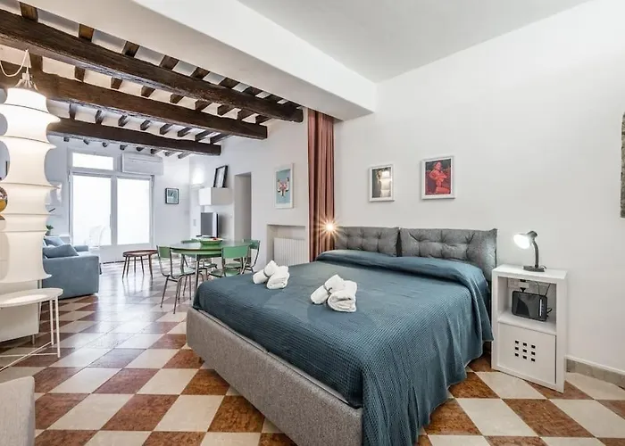 Casa Camilla - Arty Nel Centro Storico Parma